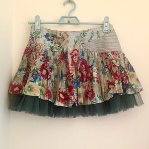Floral ruffle mini skirt with tulle